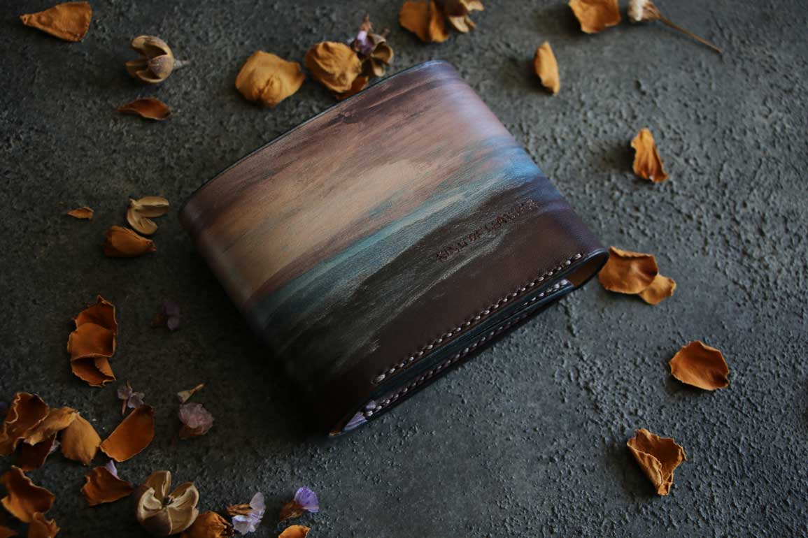 シルバーブラック革財布