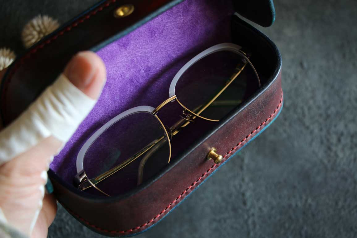 立体駒縫いメガネケースレッドブルー