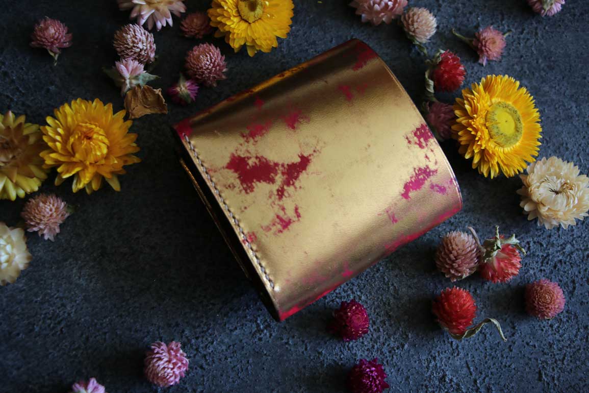 金箔ピンクハーフウォレット