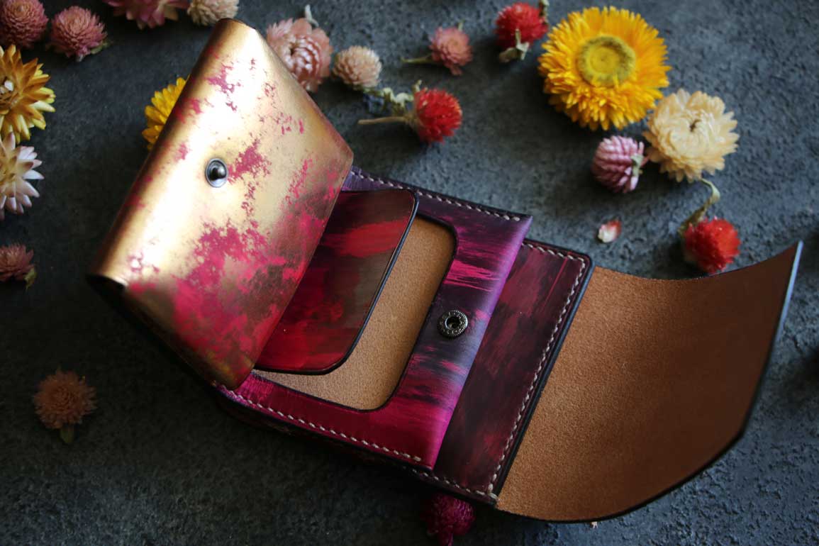 金箔ピンクハーフウォレット