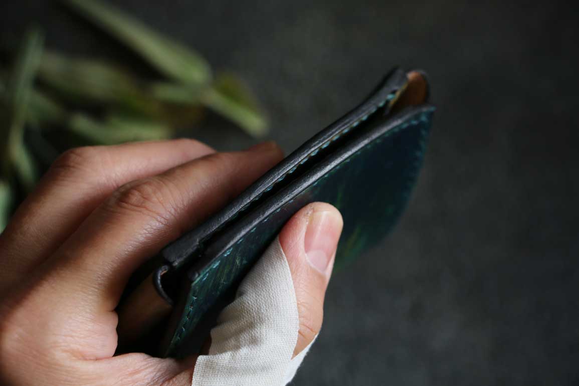 個性的染色革財布