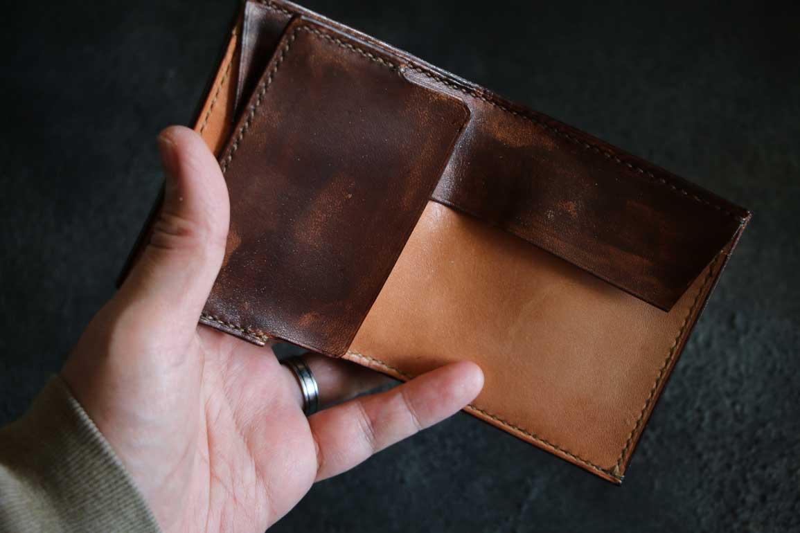 薄型コンパクト折財布