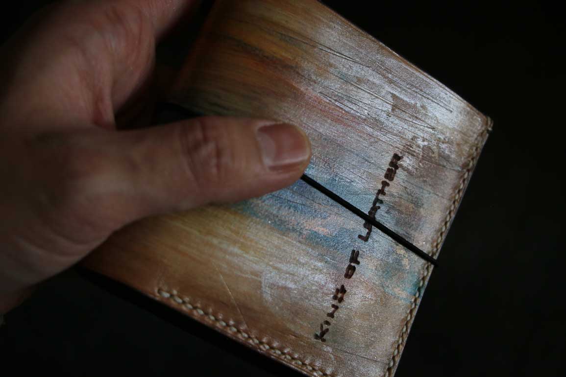 薄型コンパクト折財布