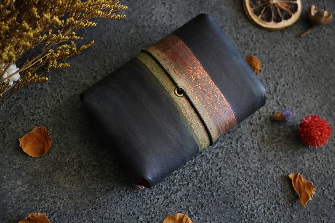 シームレススライド式名刺入れ