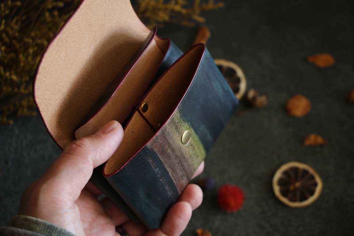 シームレススライド式名刺入れ