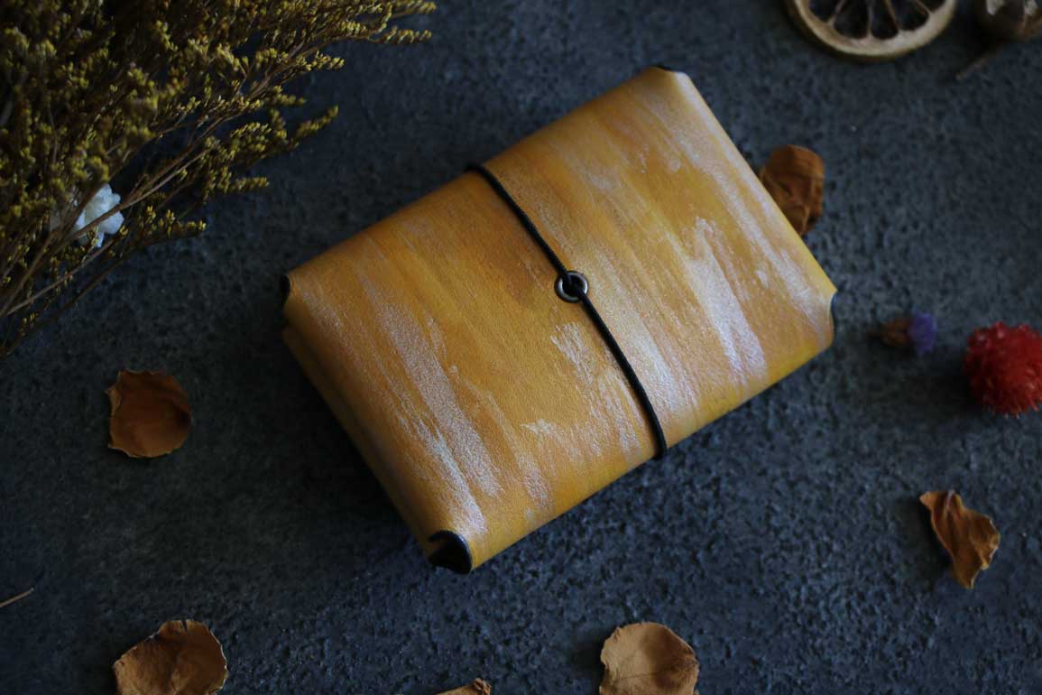 シームレススライド式名刺入れ