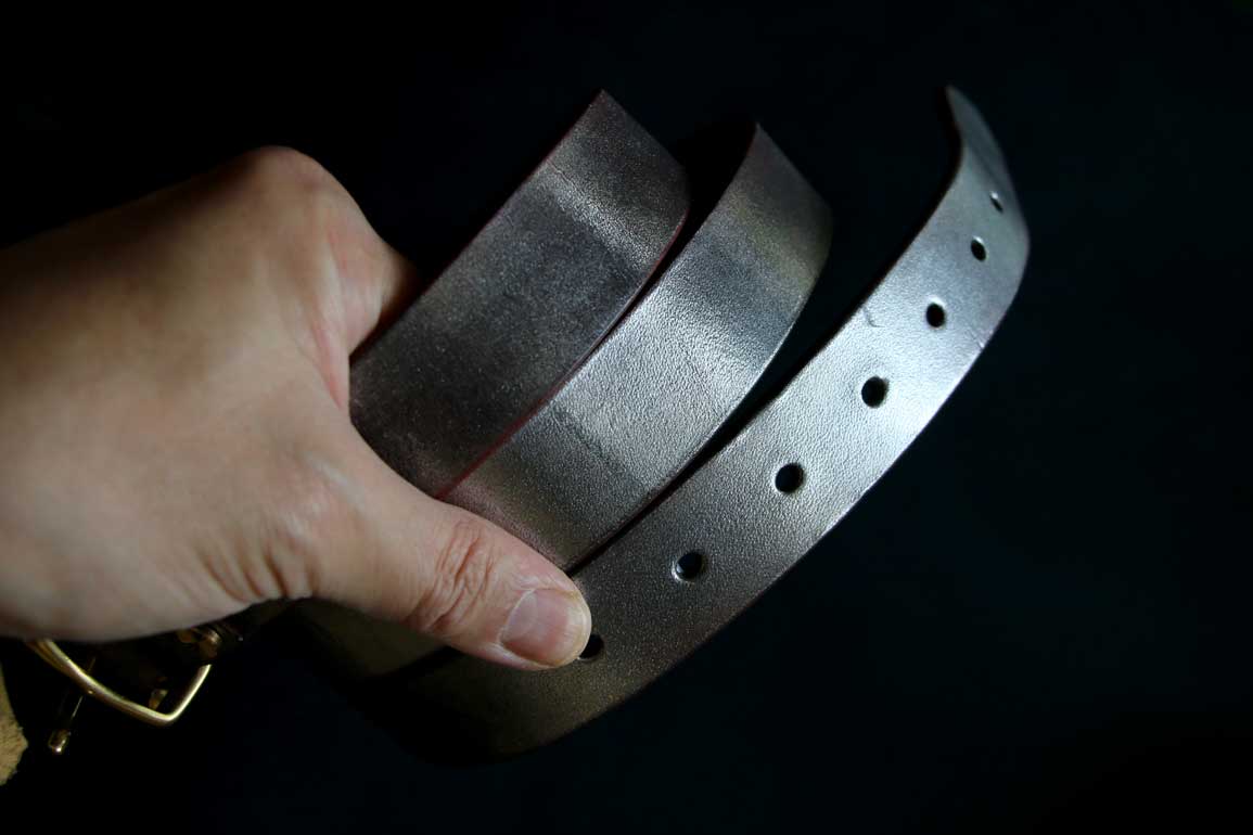 真鍮金具レザーベルト