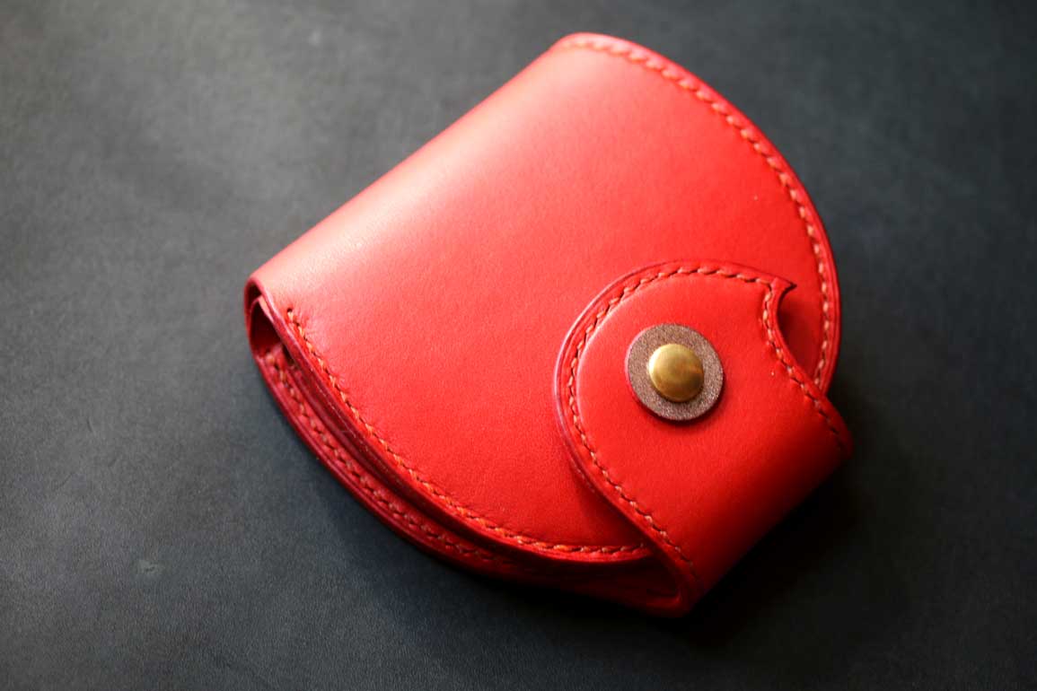 エルバマット丸型赤財布