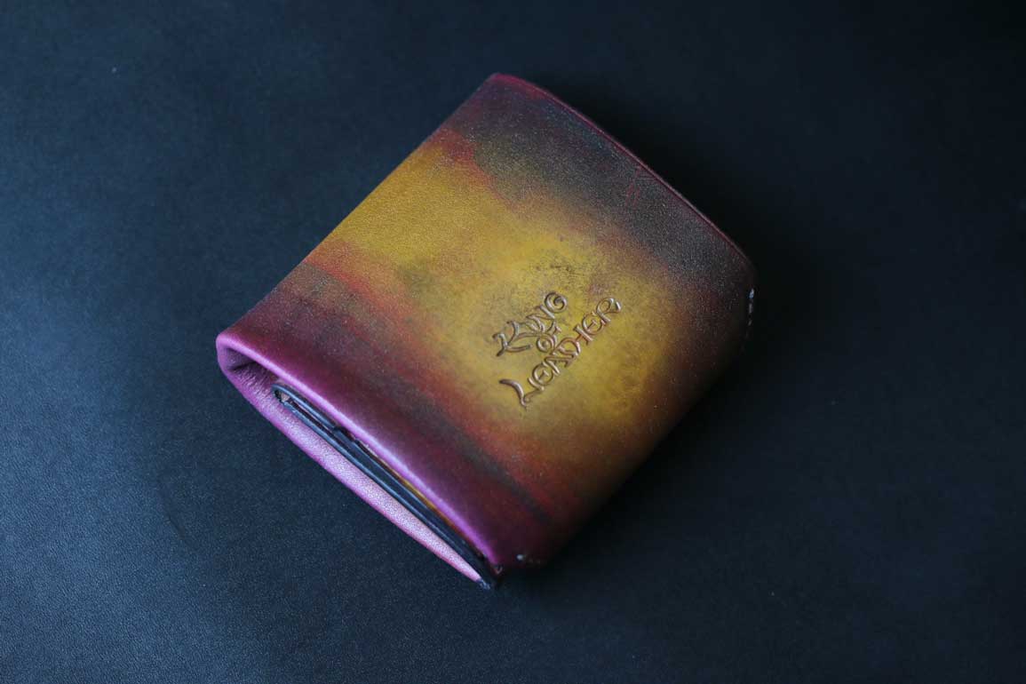 ゴールドパープル染色コンパクト革財布