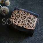 レオパードヒョウ柄革財布