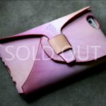 縫わないiPhoneピンクレザー